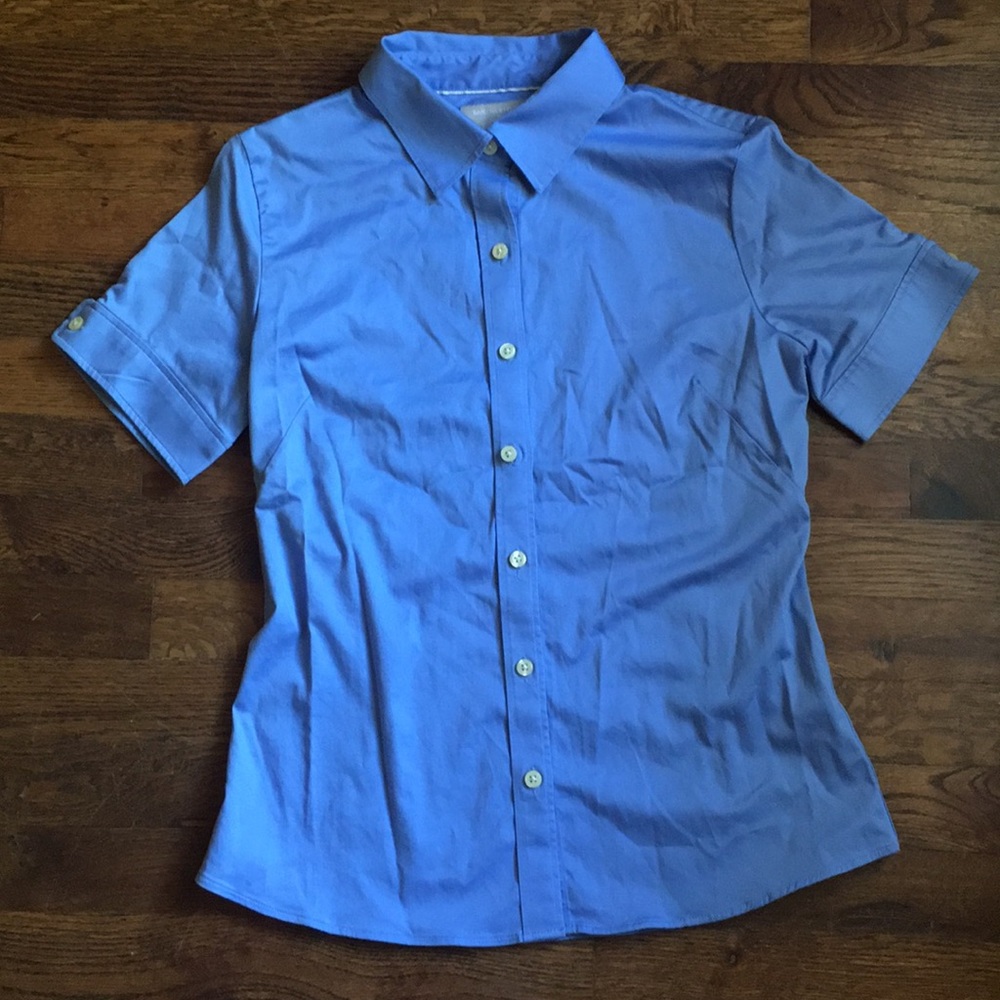 Banana Republic. Non-iron. Eight.